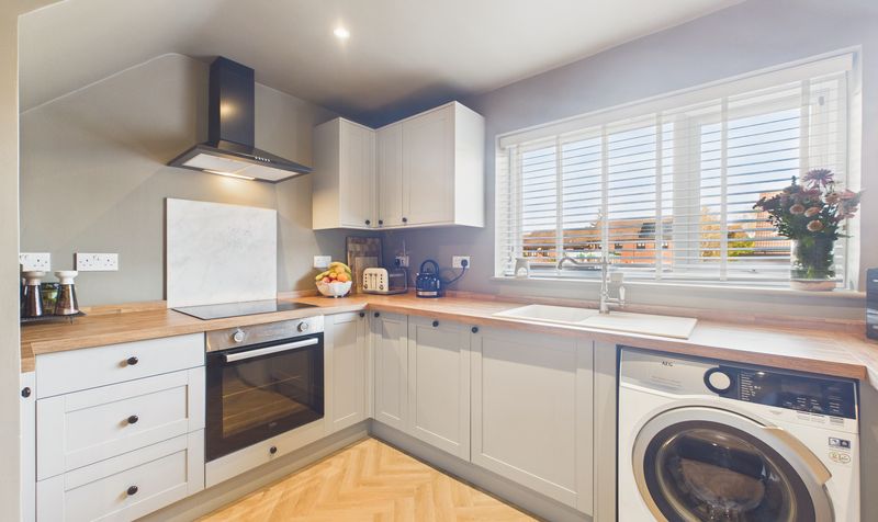 Broxton Road, Clutton, CH3