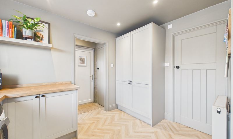 Broxton Road, Clutton, CH3
