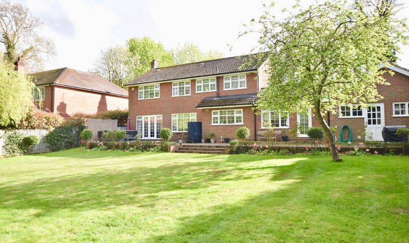 Headley Road, Leatherhead, KT22