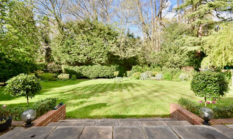 Headley Road, Leatherhead, KT22