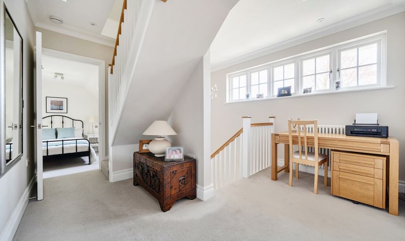 Calvert Gardens, Dorking, RH4