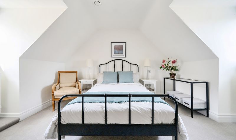 Calvert Gardens, Dorking, RH4