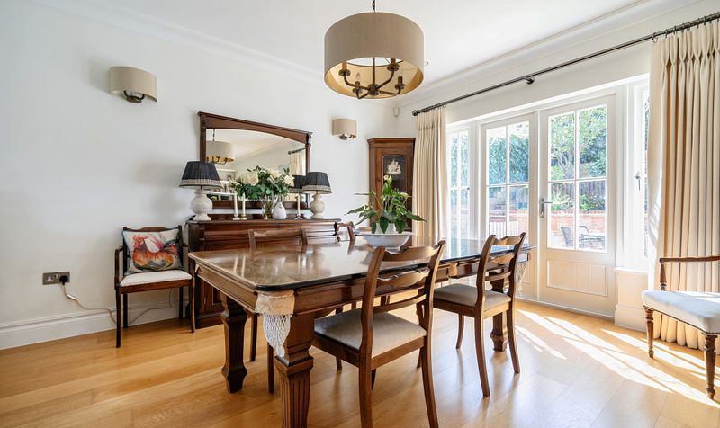 Calvert Gardens, Dorking, RH4