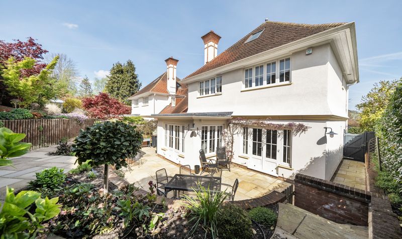 Calvert Gardens, Dorking, RH4