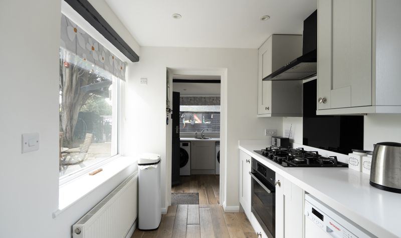 Kingston Road, Leatherhead, KT22