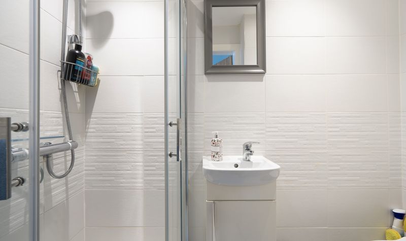 Kingston Road, Leatherhead, KT22