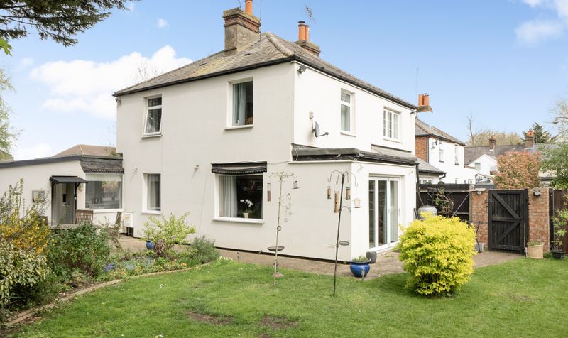 Kingston Road, Leatherhead, KT22