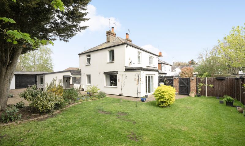 Kingston Road, Leatherhead, KT22