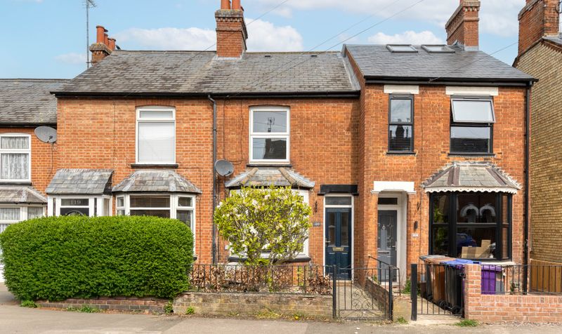 2 Bedroom House For Sale &ndash; Bearton Road, Hitchin, SG5