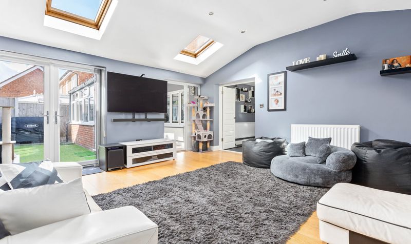 5 Bedroom House For Sale &ndash; Chase Hill Road, Arlesey, SG15 3