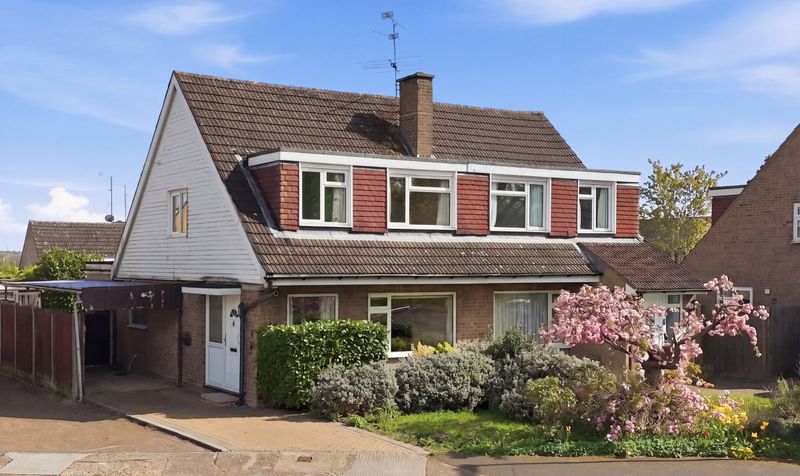 3 Bedroom House For Sale &ndash; Willoughby Way, Hitchin, SG4