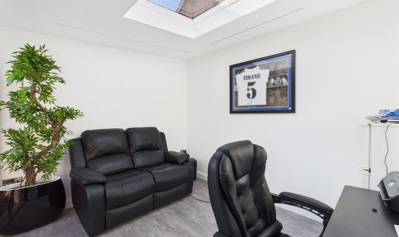Beeby Way, Broughton, CH4