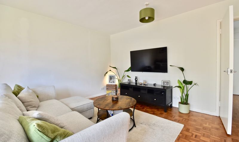 Copperfield Court, Leatherhead, KT22