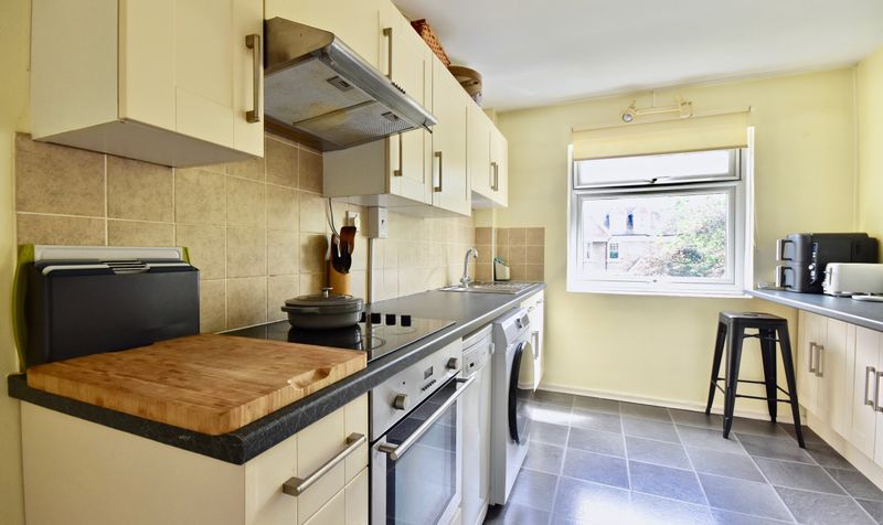 Copperfield Court, Leatherhead, KT22