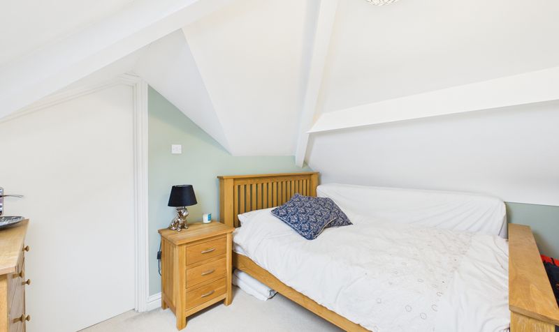 Maytree Avenue, Vicars Cross, CH3