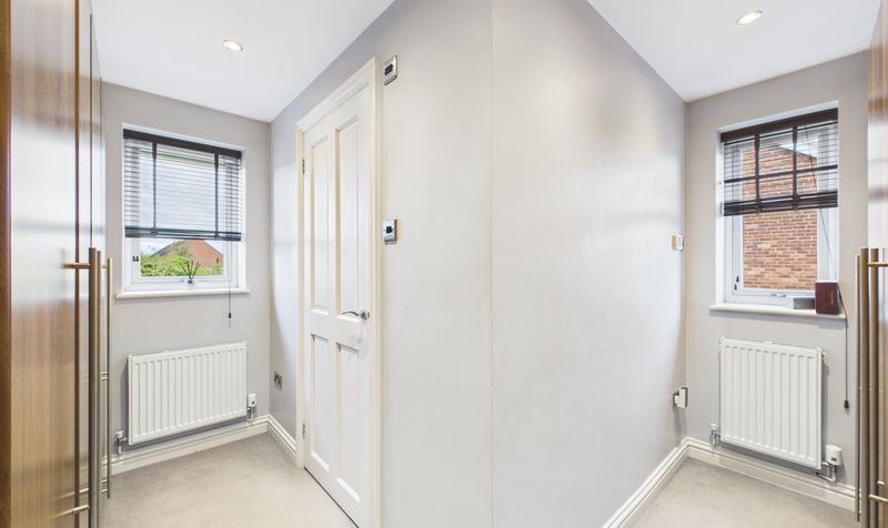 Maytree Avenue, Vicars Cross, CH3