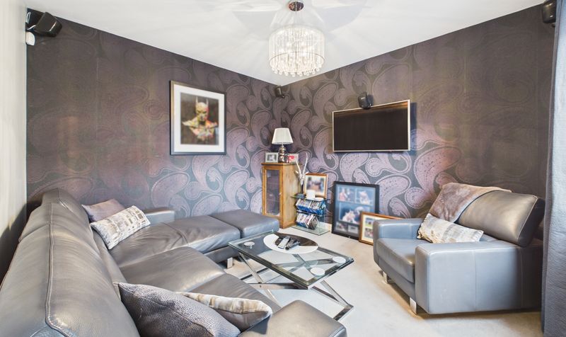 Maytree Avenue, Vicars Cross, CH3