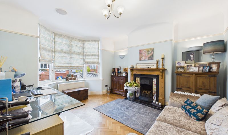 Maytree Avenue, Vicars Cross, CH3