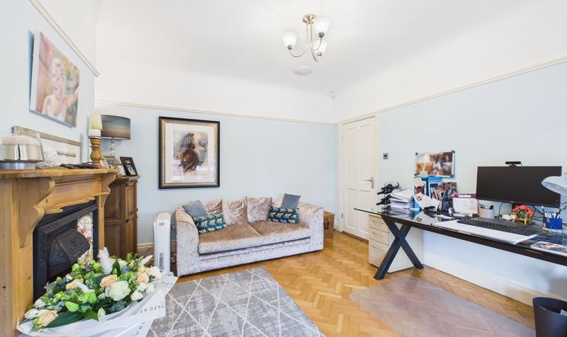 Maytree Avenue, Vicars Cross, CH3
