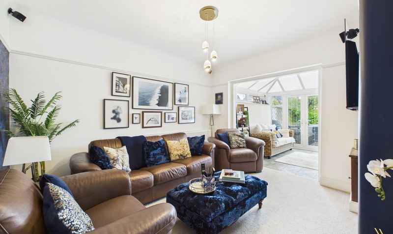 Maytree Avenue, Vicars Cross, CH3