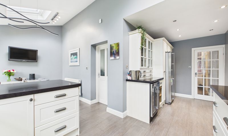 Maytree Avenue, Vicars Cross, CH3