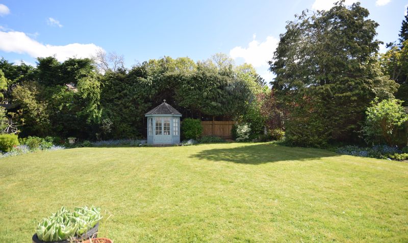 Woodcote Hurst, Epsom, KT18
