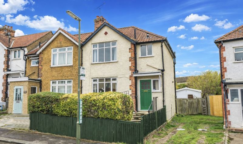 The Greenway, Epsom, KT18