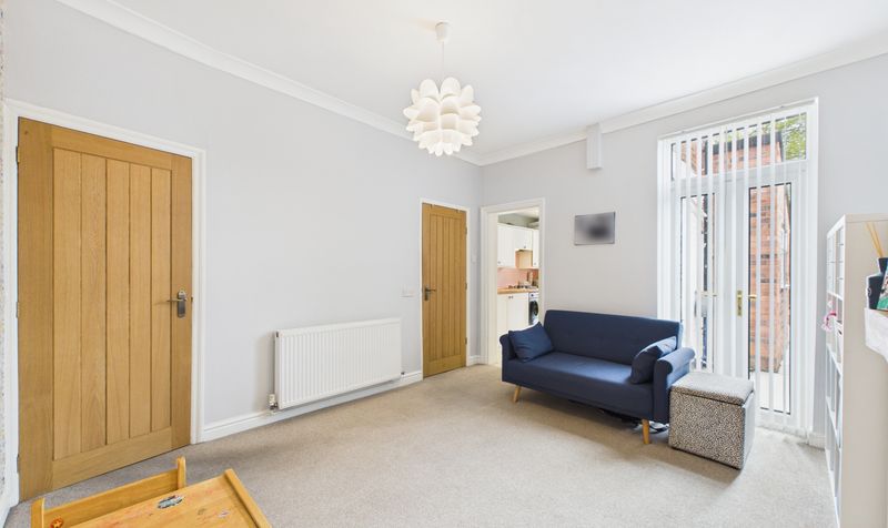 Pearl Lane, Vicars Cross, CH3