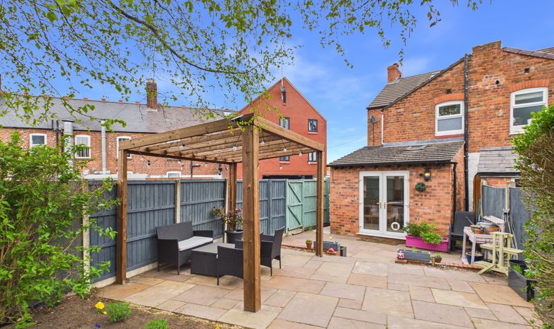 Pearl Lane, Vicars Cross, CH3