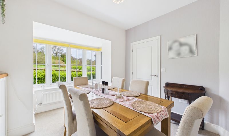Llys Clark, Caergwrle, LL12