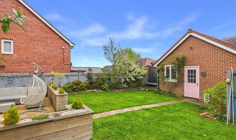 Llys Clark, Caergwrle, LL12
