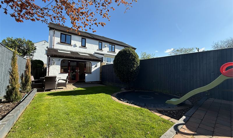 Grey Gables, Netherton, WF4