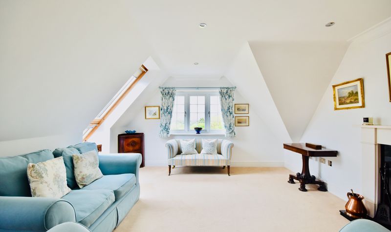 Guildford Road, Fetcham, KT22