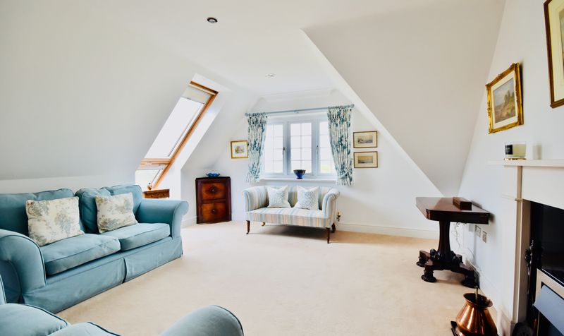 Guildford Road, Fetcham, KT22
