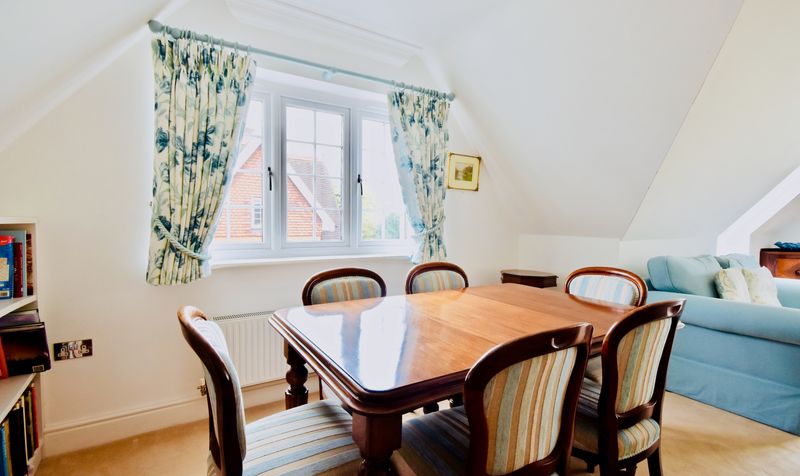 Guildford Road, Fetcham, KT22