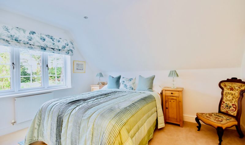 Guildford Road, Fetcham, KT22