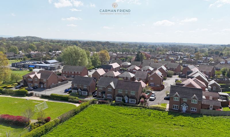 Llys Clark, Caergwrle, LL12