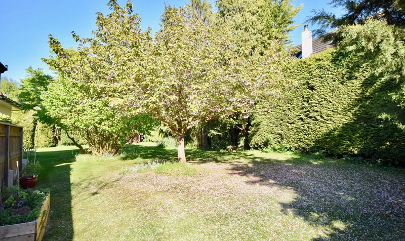 Greville Park Road, Ashtead, KT21