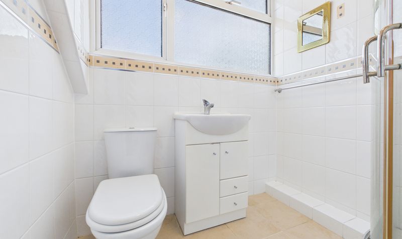 Appleton Road, Upton, CH2