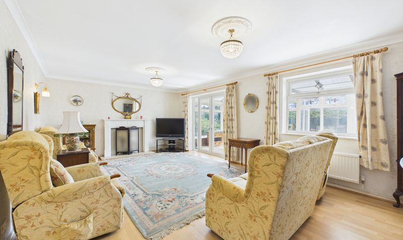 Appleton Road, Upton, CH2