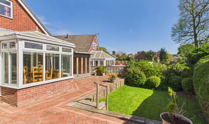 Appleton Road, Upton, CH2