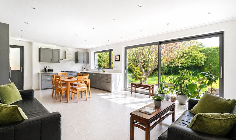 Greville Park Road, Ashtead, KT21