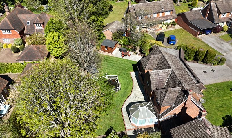 Roebuck Close, Ashtead, KT21