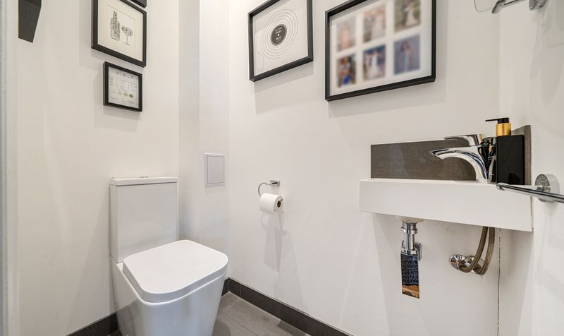 Grosvenor Road, Epsom, KT18