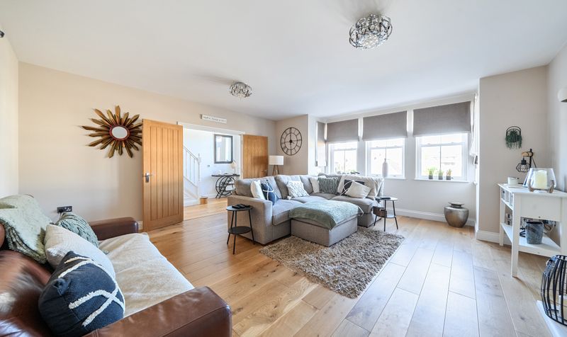 Grosvenor Road, Epsom, KT18