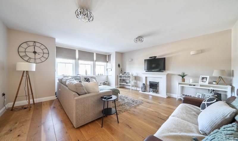 Grosvenor Road, Epsom, KT18