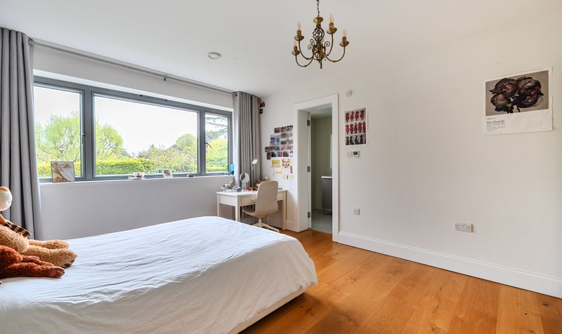 Greville Park Road, Ashtead, KT21