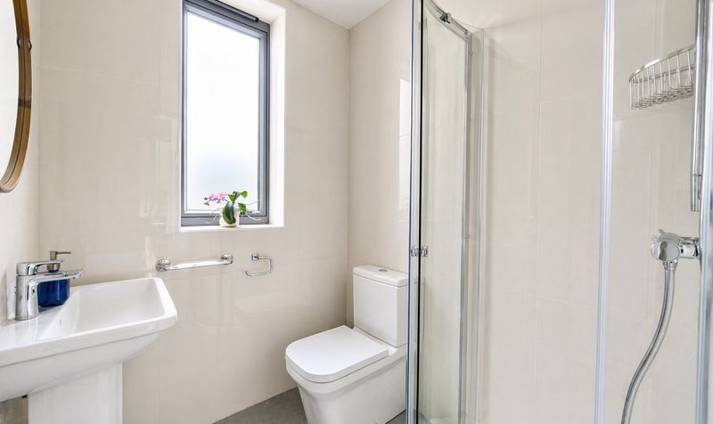 Greville Park Road, Ashtead, KT21