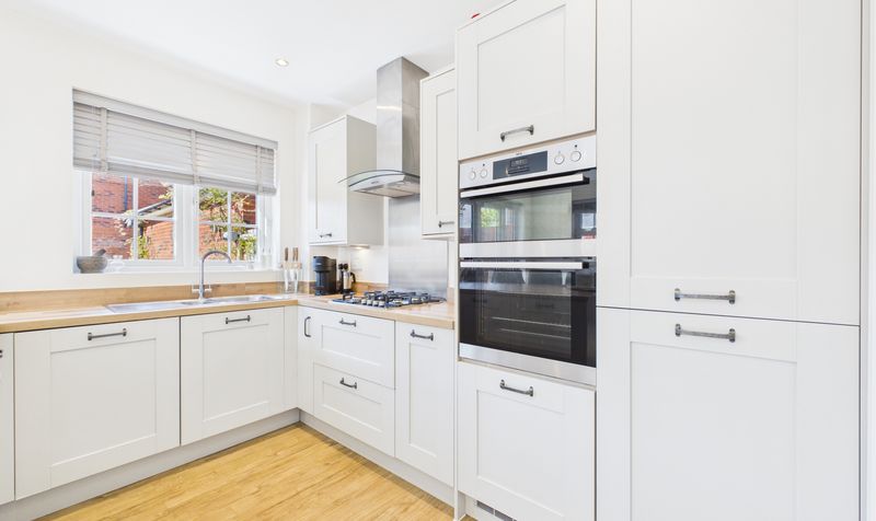 Saturn Drive, Chester, CH4
