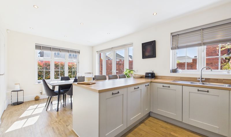 Saturn Drive, Chester, CH4